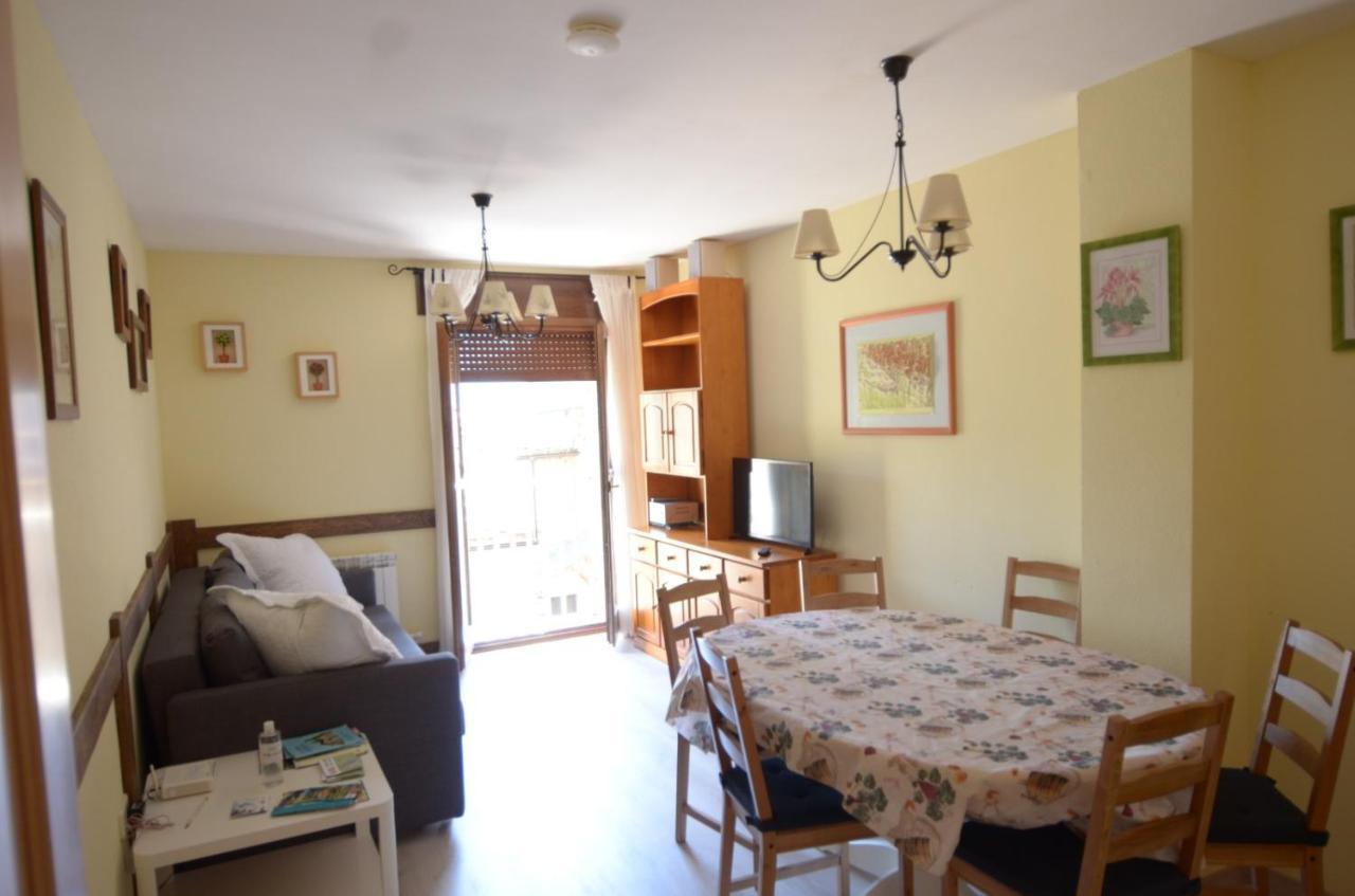 Apartamento Pena Erata Daire Biescas  Dış mekan fotoğraf